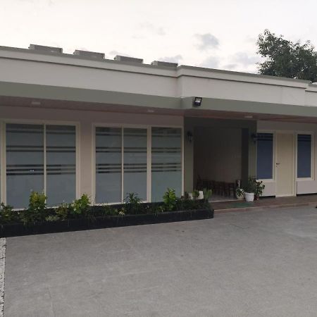 El Nipa Hotel 라부안 바조 외부 사진